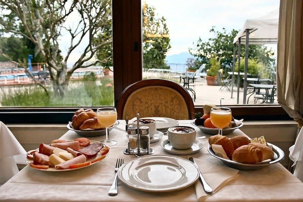 Grand Hotel Hermitage 산트아구타수이두에골피 외부 사진